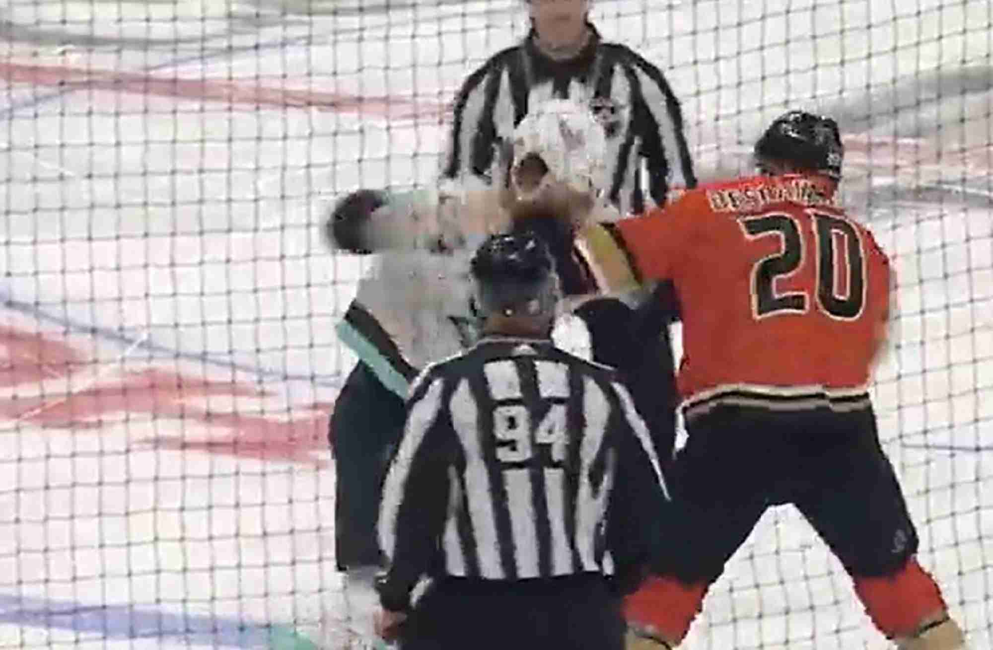 Bareknuckle Boxing Brawl Breaks Out At Hockey Match