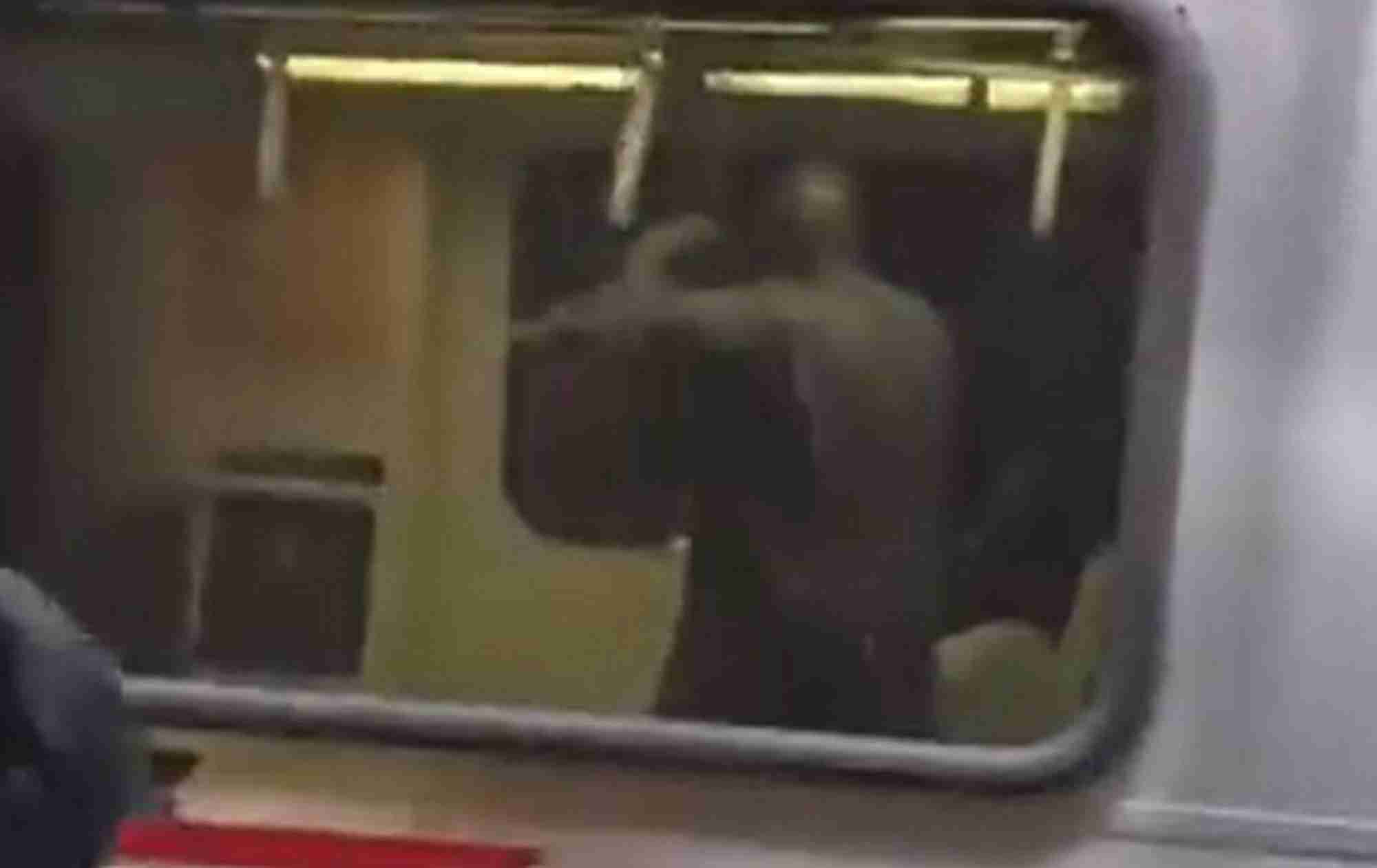 Boxer Makes Due With No Boxing Equipment On A Train
