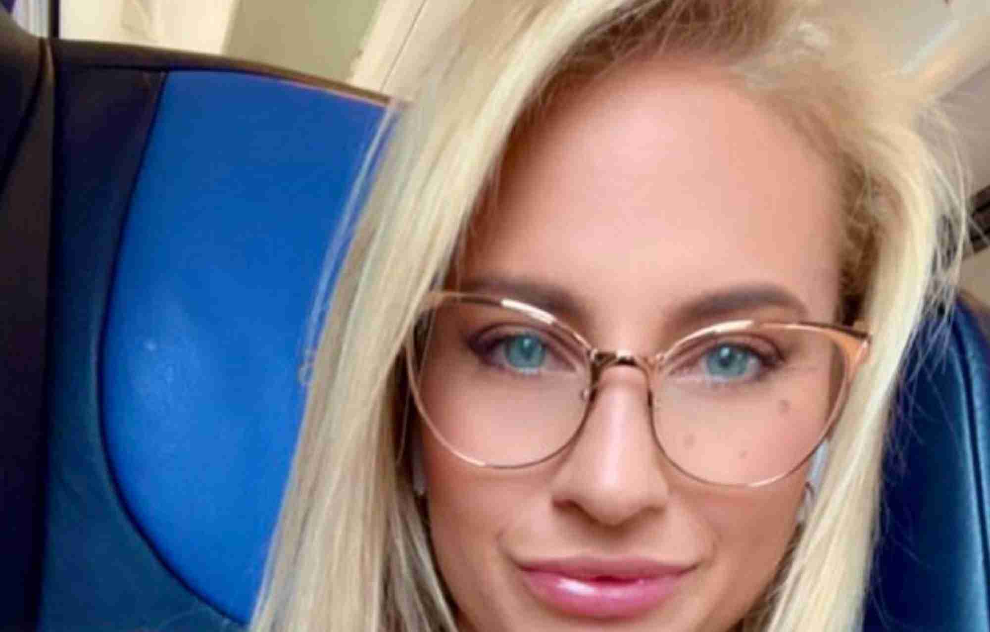 Blonde Bombshell Grabs Attention In The UK