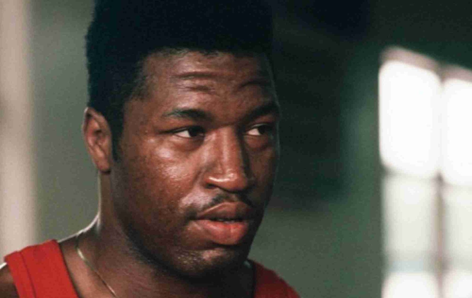 Boxing Legend Brutally Honest With Deontay Wilder