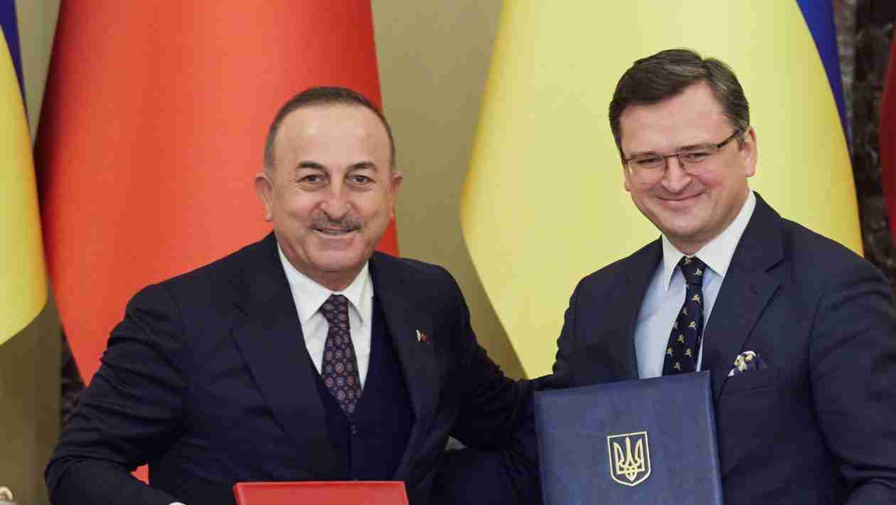 NATO Provide Earthquake Help To Turkey