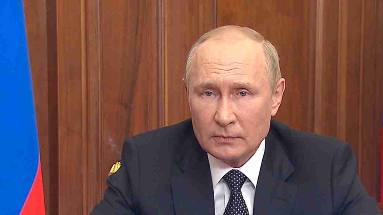 Putin Finally Starts Talking About Russia Being Torn Apart Soon Because Of His War