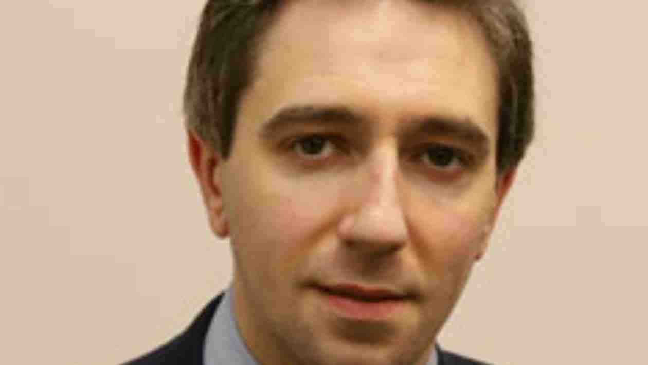 Slimy Little Slug Worst Irish Politician and Irishman Alive Simon Harris Heading To California On Saint Patrick's Day 2023 People Of America Don't Make Him Feel Too Welcome