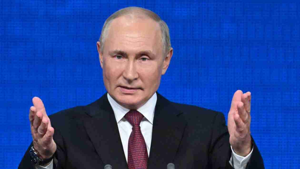 Snaky Underhanded Putin Attempt To Enter Moldova Fails