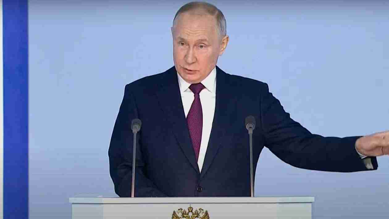 10,000 Russian Soldiers Do The Right Thing Do Not Surrender Or Give Up But Join Forces With Ukraine