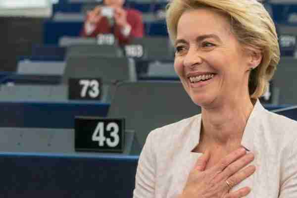 As Hungary Try To End The EU and Ukraine Why Don't The EU Cut All Hungarian EU Funding And Transfer To Jet Sending Nations Soon Like Poland And Italy and Give Back To EU Citizens During The War