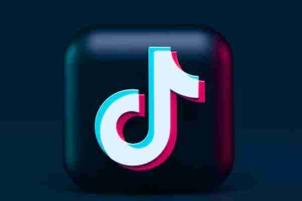 Tik Tok CEO Unconvincing Amid War