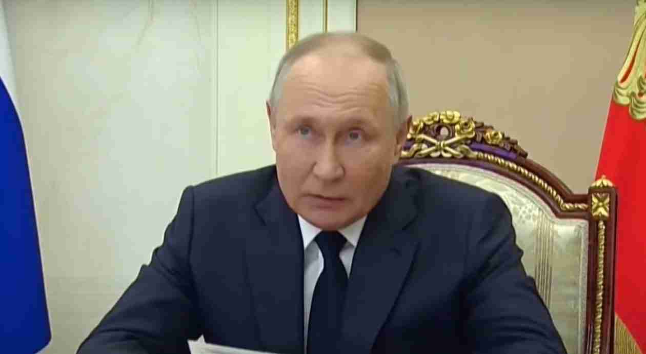 Former Russian General Suggests Civil War In Russia To End Putin's International War Overall