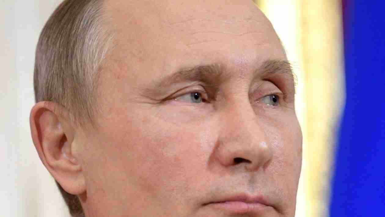Russians Fight Back Against Putin