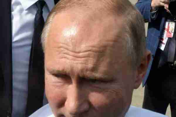 Russians Start Fleeing Crimea