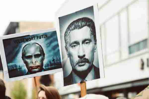 Some Of Vladimir Putin's Personal and Military Weaknesses To Target Now