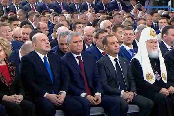 Tide In Moscow Starts Turning Against Putin