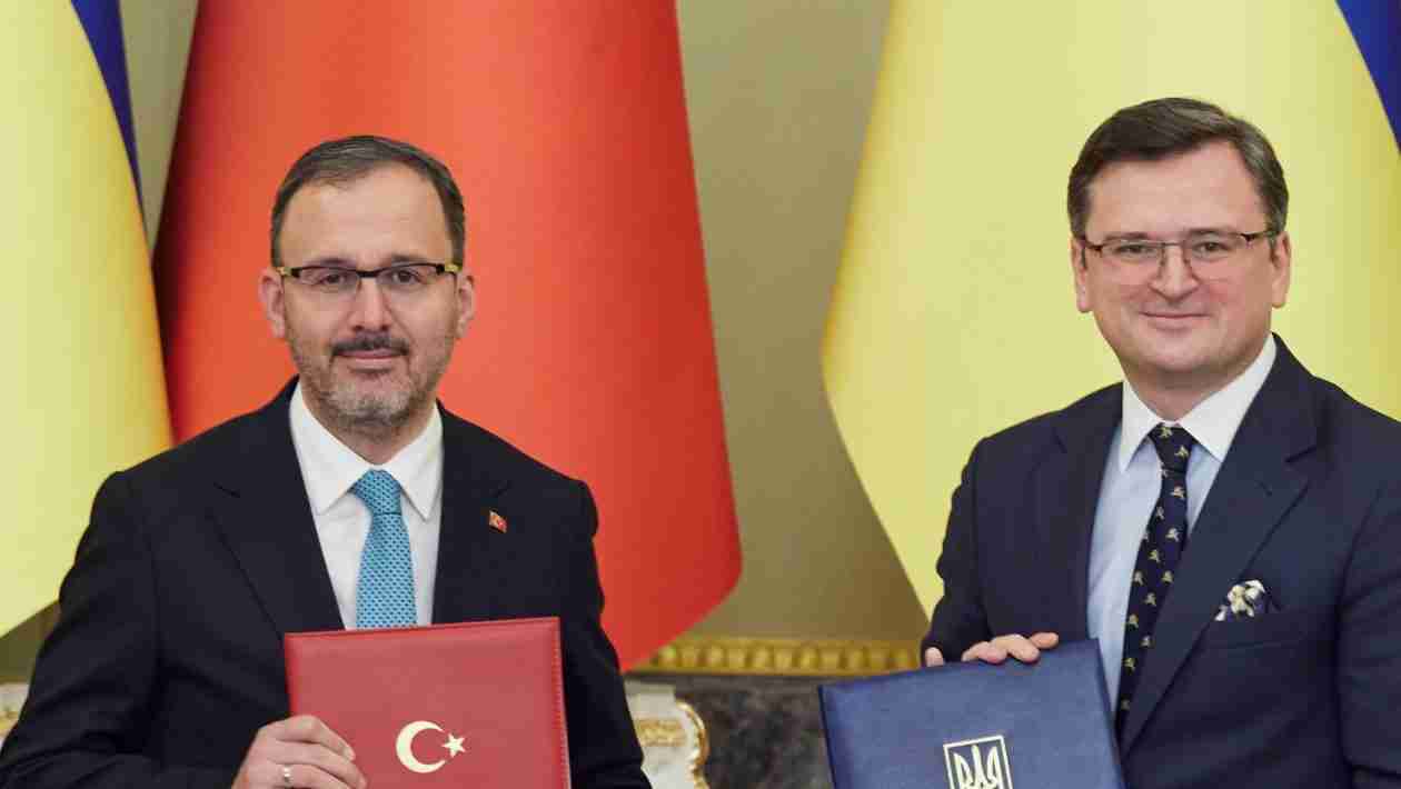 Turkey Starts Talking Again To Sweden and Finland To Get Into NATO