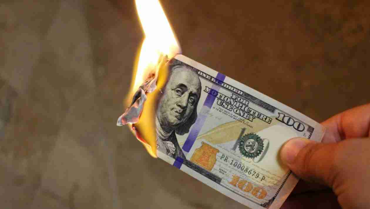 US Banking Is Not Safe And It Is About To Get Smashed To Bits Along With The US Dollar As The Treasury Makes Short Sighted Pathetic Move That Will Kill Them