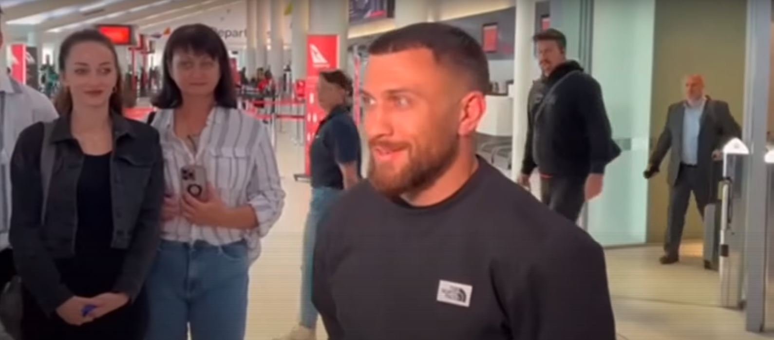 Watch: Lomachenko Lands In Australia Ahead Of Kambosos Fight 2 Lomachenko Lands In Australia Ahead Of Kambosos Fight