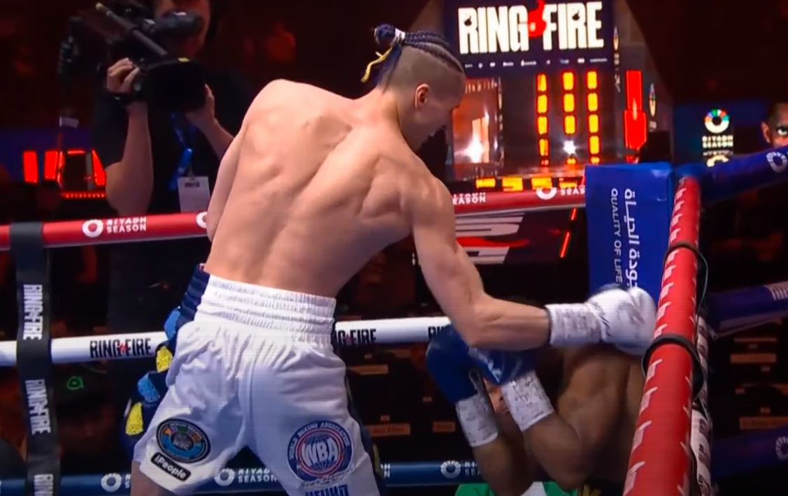 Daniel Lapin Knocks Out Opponent In Round 1 On Fury vs Usyk Undercard