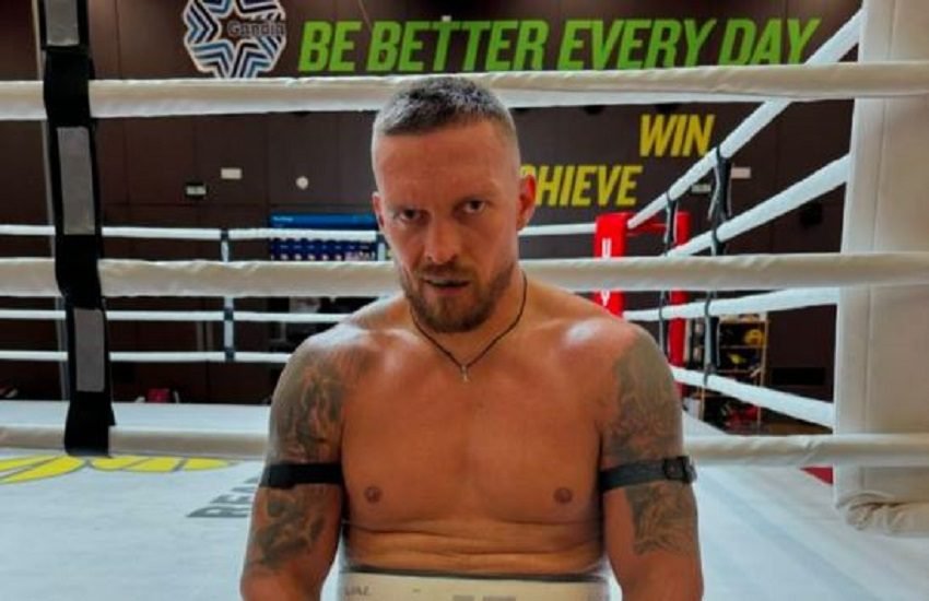 Usyk In Tip Top Condition 8 Days Out From Boxing's First Undisputed Heavyweight Title Fight In 25 Years 2 Usyk 8 Days Out From Fury Fight