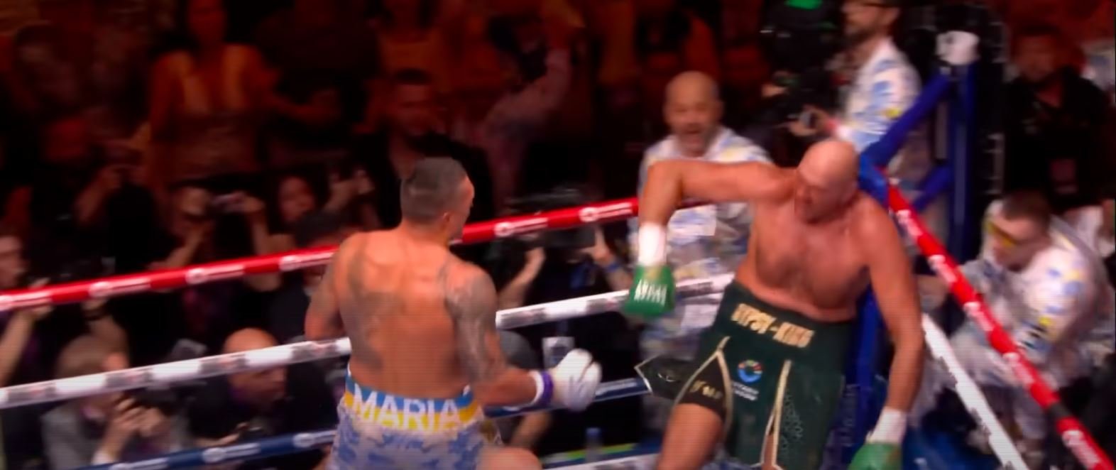 Usyk Has Nothing to Prove to Anyone: He's Now At The Pinnacle Of The Boxing Mountain