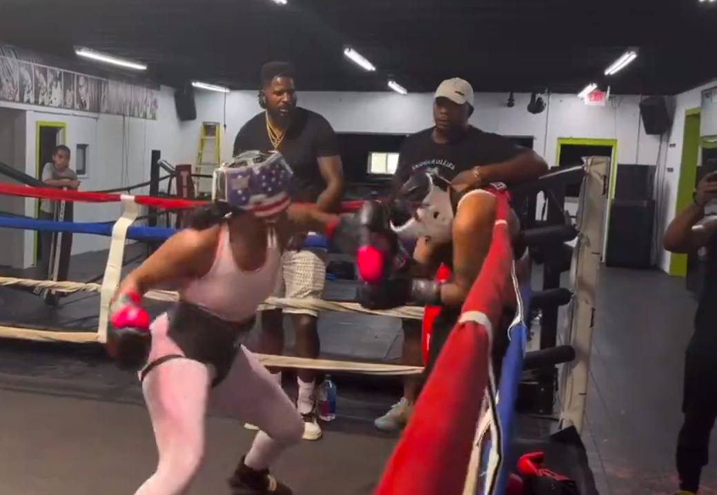 Claressa Shields Beats Up A Troll