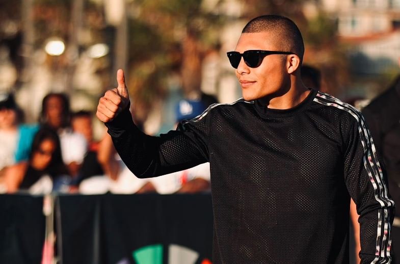 Mexico's Favorite Fighter Arrives In LA