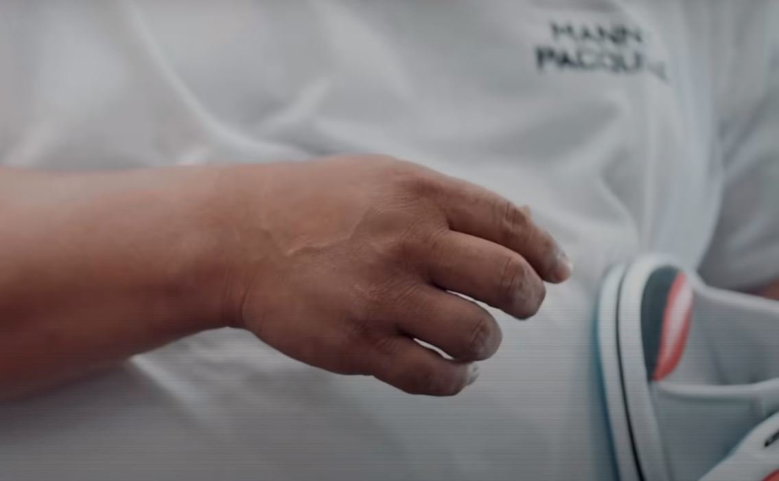 Pacquiao Coach Hands Swollen and Shaking From Holding Pads