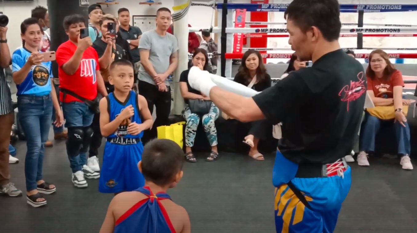 Pacquiao Coaching Young Boxers