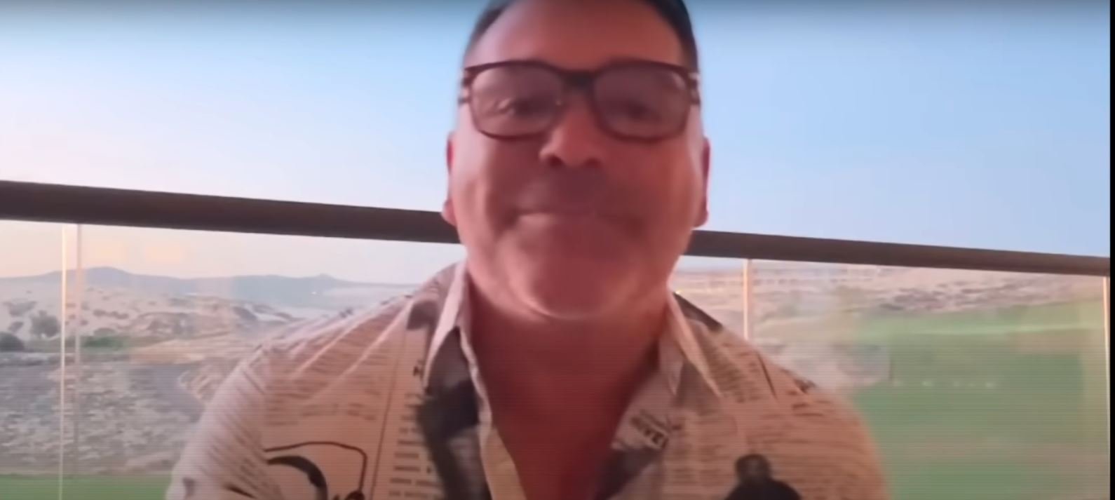 Watch: De La Hoya Challenges Berlanga To Provide Puerto Rican Birth Cert 2 De La Hoya Challenges Berlanga To Provide Puerto Rican Birth Cert