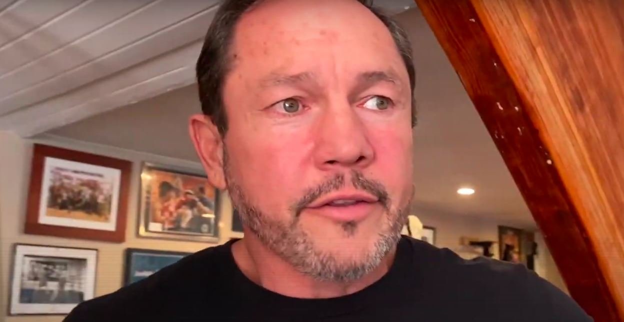 Justin Fortune Still Thinks Pacquiao at even 45 Still Beats Barrios