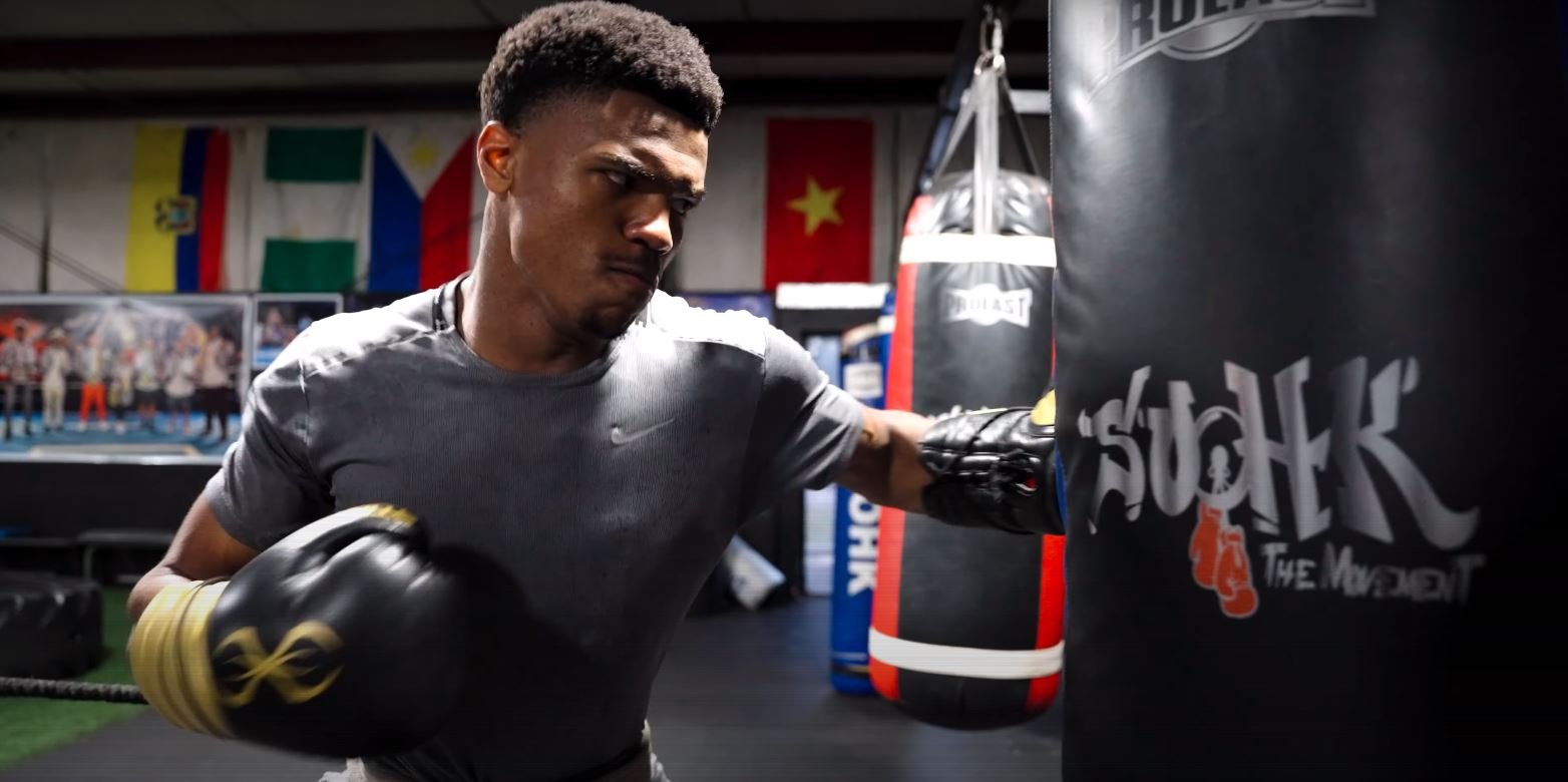 Omari Jones: Team USA's Boxing Star Of 2024 Olympics 2 omari jones