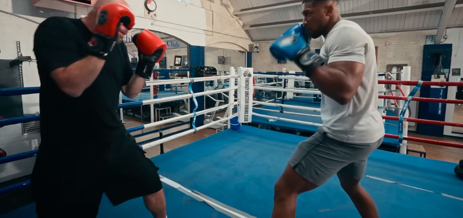 Watch: Anthony Joshua Spars and Drops A Comedian 2 Anthony Joshua Spars A Comedian