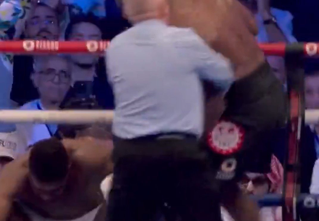 Daniel Dubois Drops Anthony Joshua For Second Time In Round Four