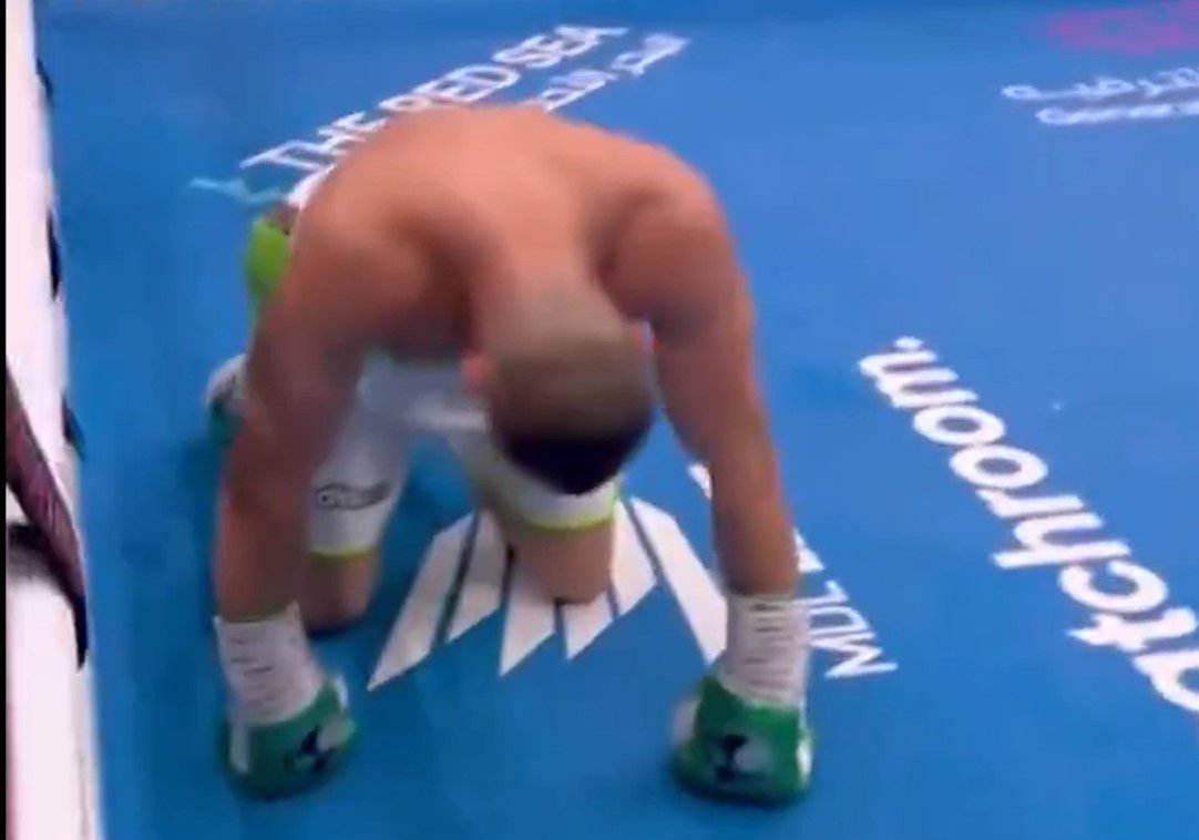 Watch: Joshua Buatsi Drops Willy Hutchinson On Way To Beating Him 4 Joshua Buatsi Drops Willy Hutchinson On Way To Beating Him