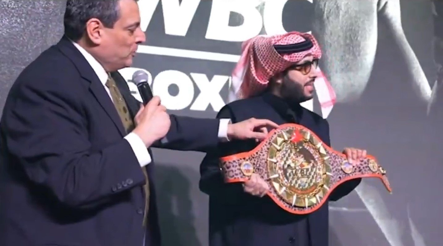 Turki Alalshikh Receives Big Award From WBC
