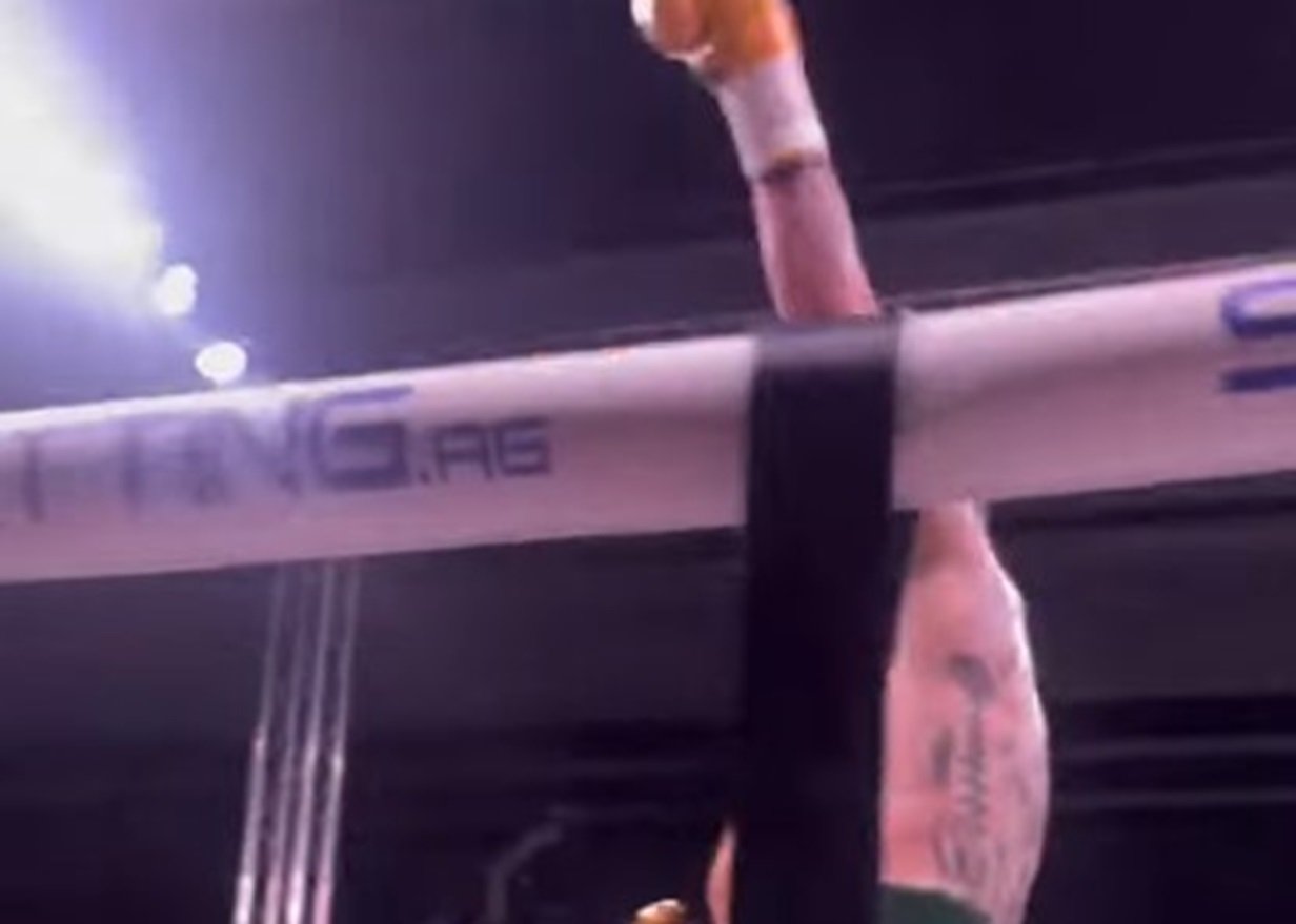 Tyrone McKenna Wins 2 Round Blitz By Knockout