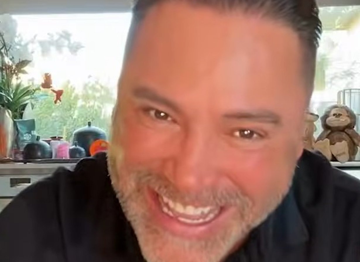 Oscar De La Hoya Beefs With Bill Haney