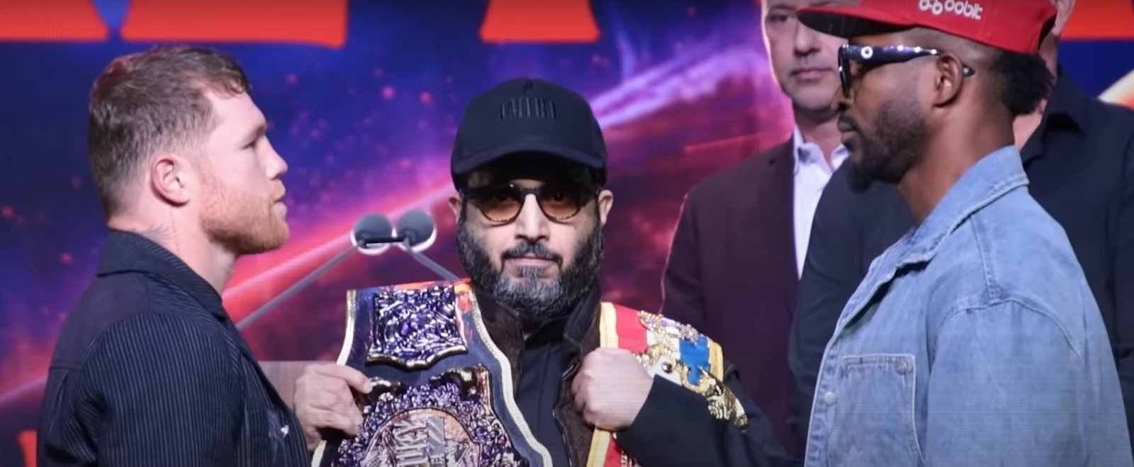 Big Size Difference In Canelo Vs William Scull 2 Big Size Difference In Canelo Vs William Scull