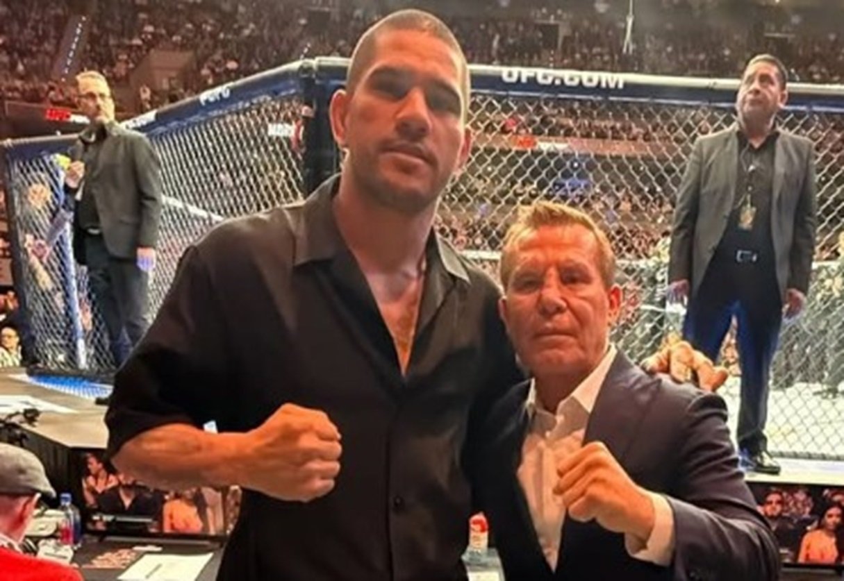 Julio César Chávez Meets The Former UFC Light-Heavyweight Champion