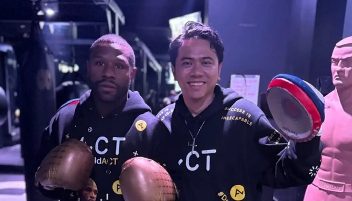 Mayweather Trains A Billionaire