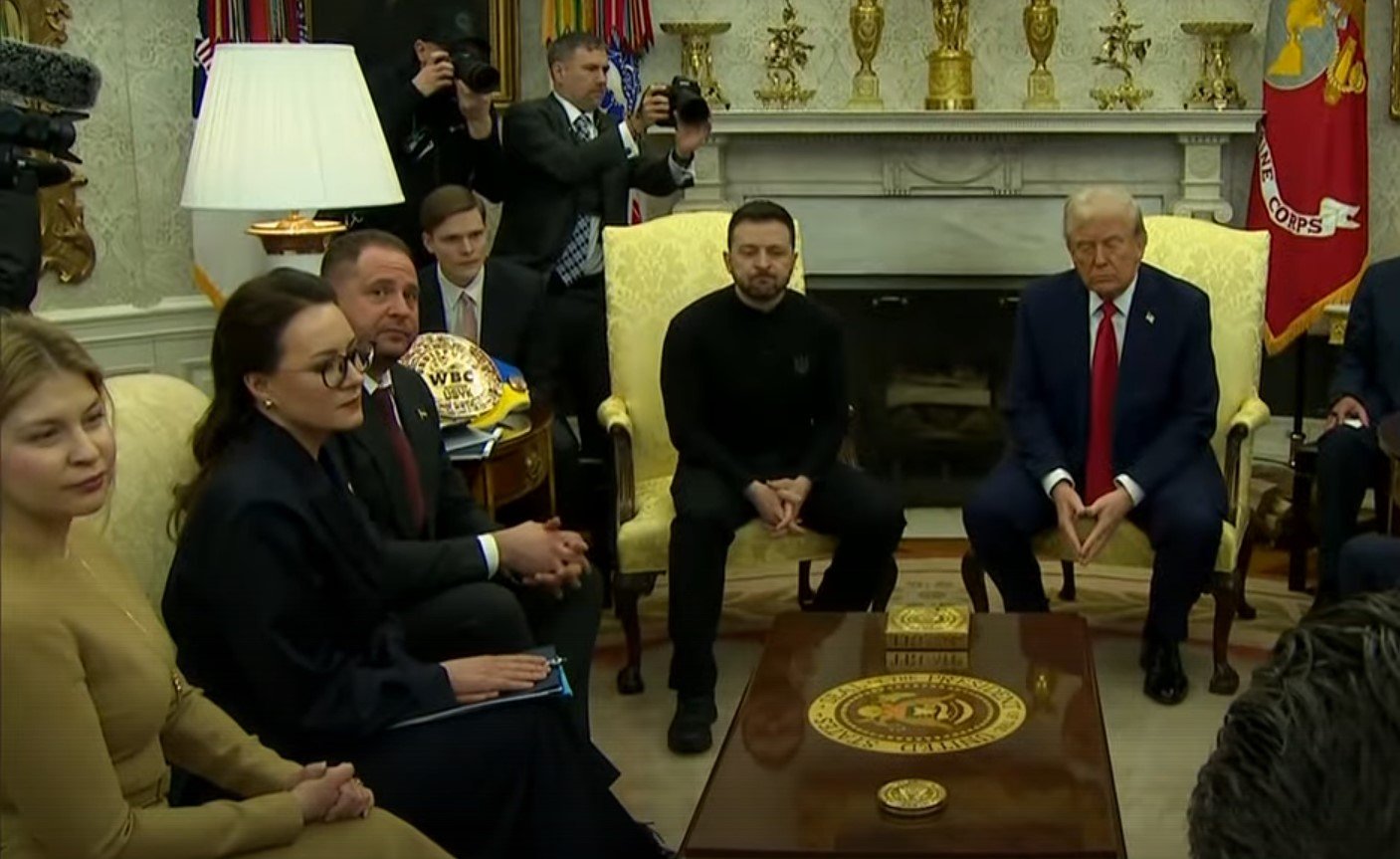Usyk Heavyweight Belt Gifted From Zelensky To Trump 2 Usyk Heavyweight Belt Gifted From Zelensky To Trump
