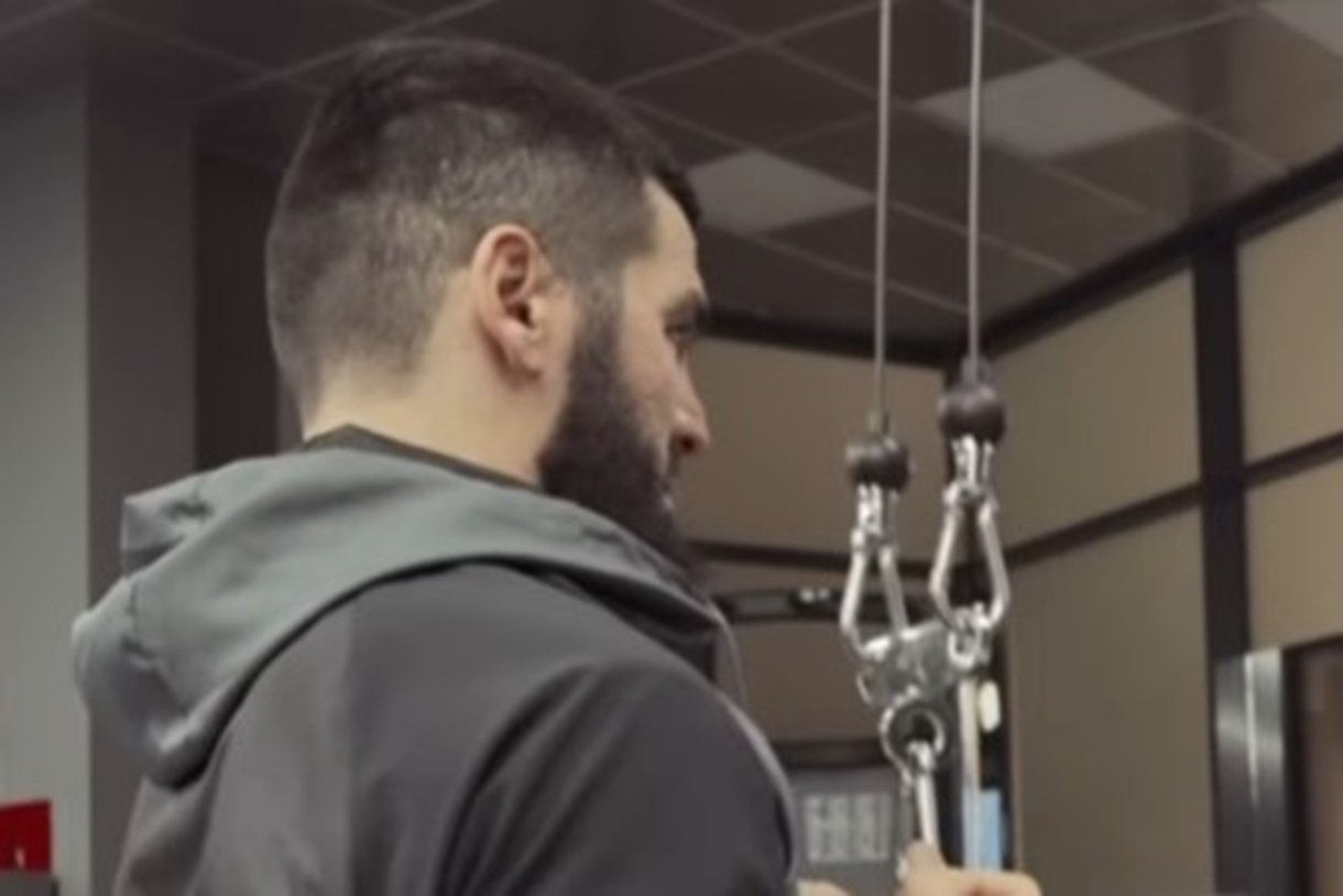 Beterbiev Back Training For First Time Since Bivol Defeat
