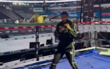 Conor Benn Checks And Gets In The Ring Early Before Eubank Jr Fight