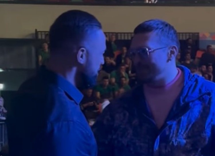 Joseph Parker Jokes With Usyk Ringside 'You're Still The One'