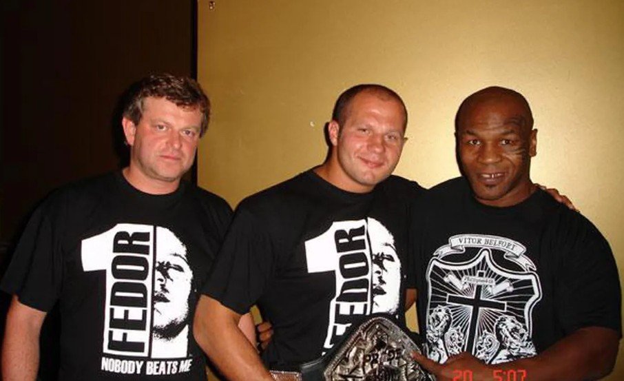 Boxing World Reacts To Mike Tyson vs Fedor Boxing Match Offer 2 Boxing World Reacts To Mike Tyson vs Fedor Boxing Match Offer