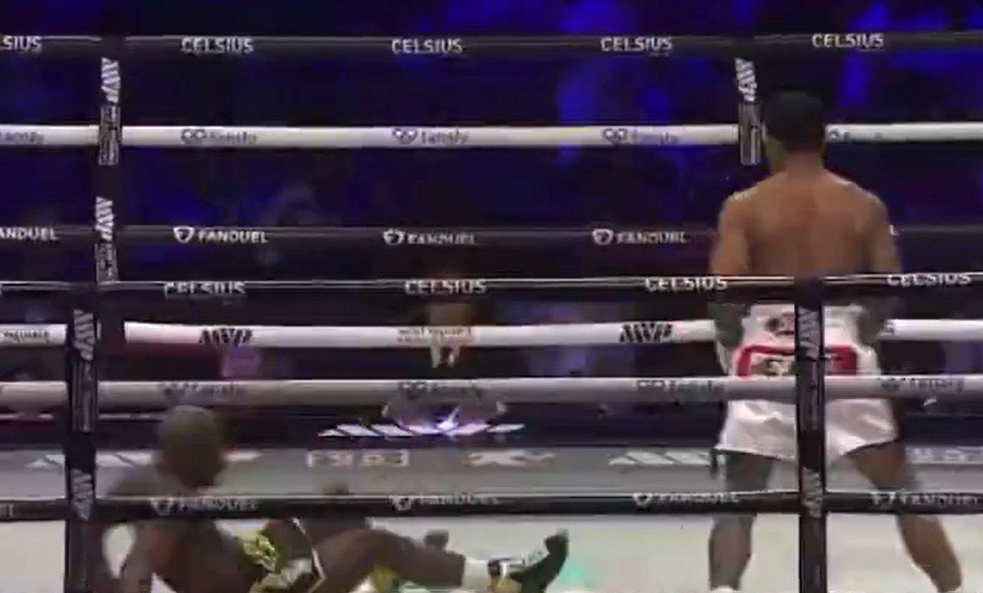Floyd Schofield Brutally Knocks Out Tevin Farmer In Round 1