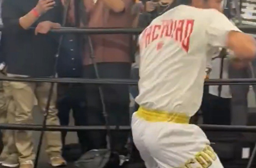 Pacquiao Shows Off Speed Returning At 46