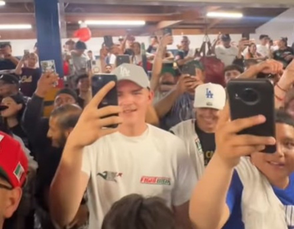 What Mexican Boxing Fans Chanted In Chavez Jr Gym About Jake Paul Was Savage