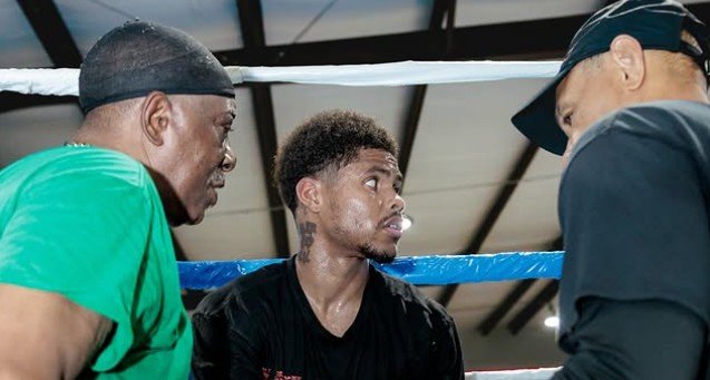 Shakur Stevenson Reacts To Floyd Schofield Knocking Out Tevin Farmer In First Round
