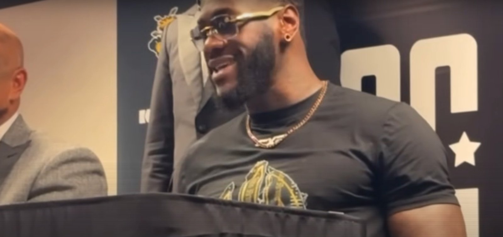 Deontay Wilder Talks About A Punch That Mayweather Perfected That Wilder Used In Comeback To Knock Down Opponent