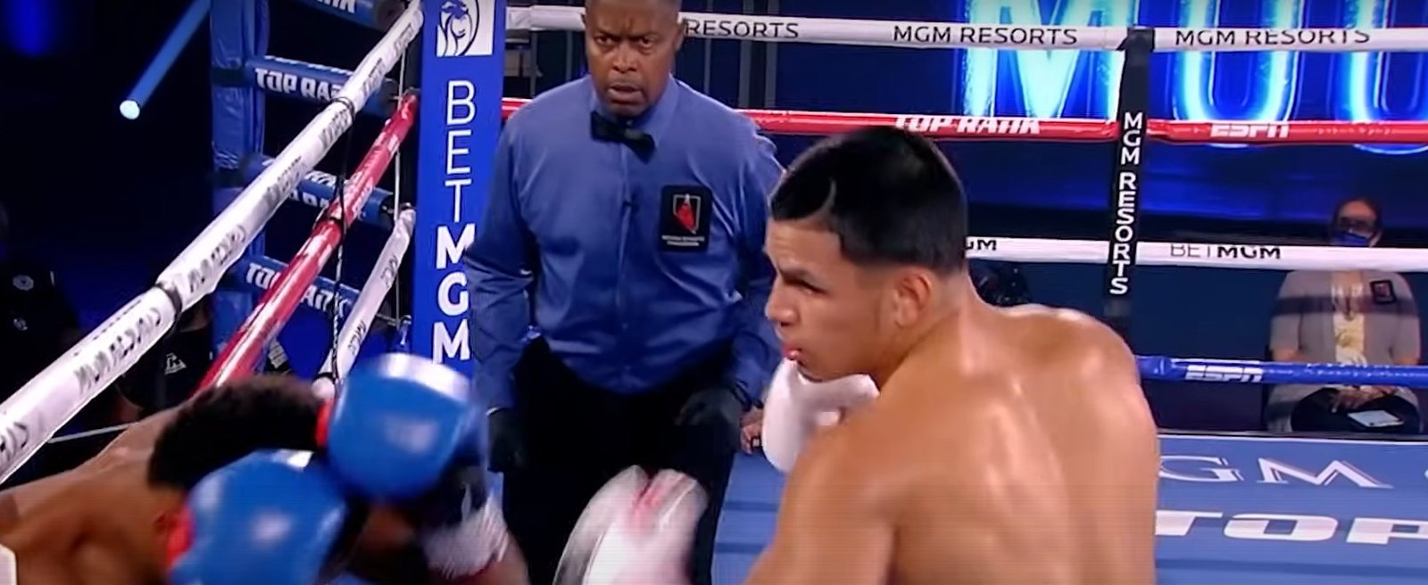 Berlanga Issues Oscar De La Hoya With Violent Warning