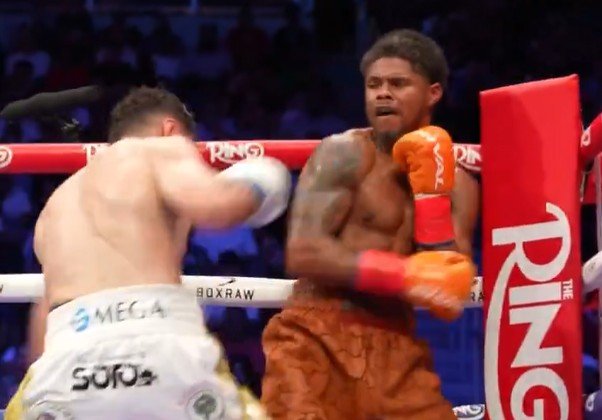 Shakur Stevenson Goes Neo From The Matrix Mode Against Zepeda